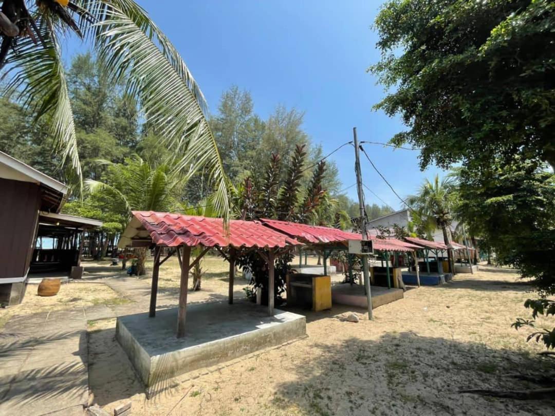Dgeting Beach Resort Tumpat Extérieur photo