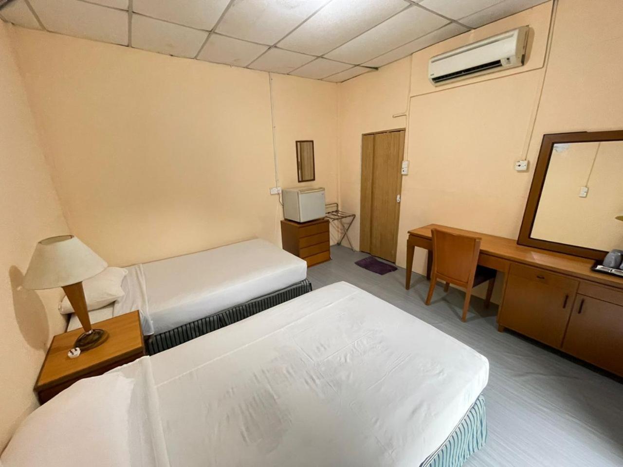 Dgeting Beach Resort Tumpat Extérieur photo