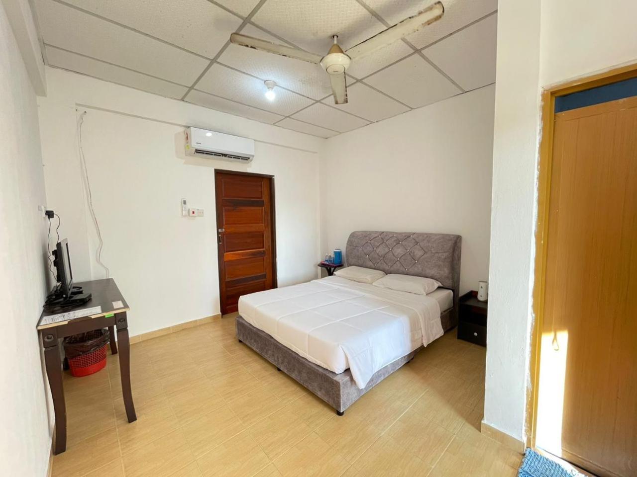 Dgeting Beach Resort Tumpat Extérieur photo