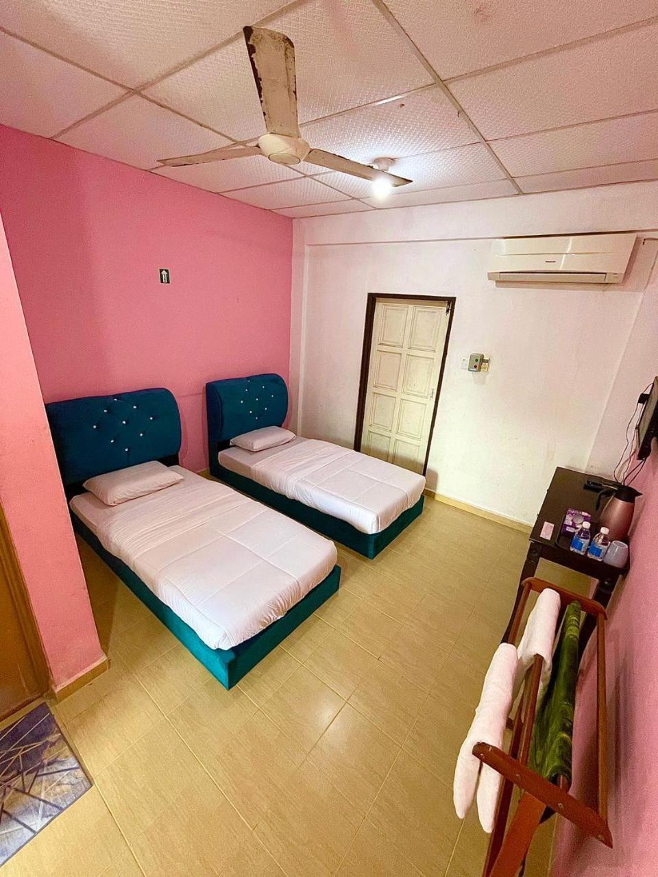 Dgeting Beach Resort Tumpat Extérieur photo